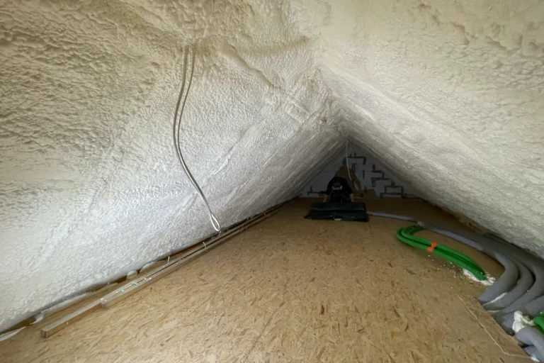 Izolacja poddasza Warnice